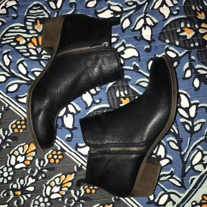 Lucky Brand Basel booties